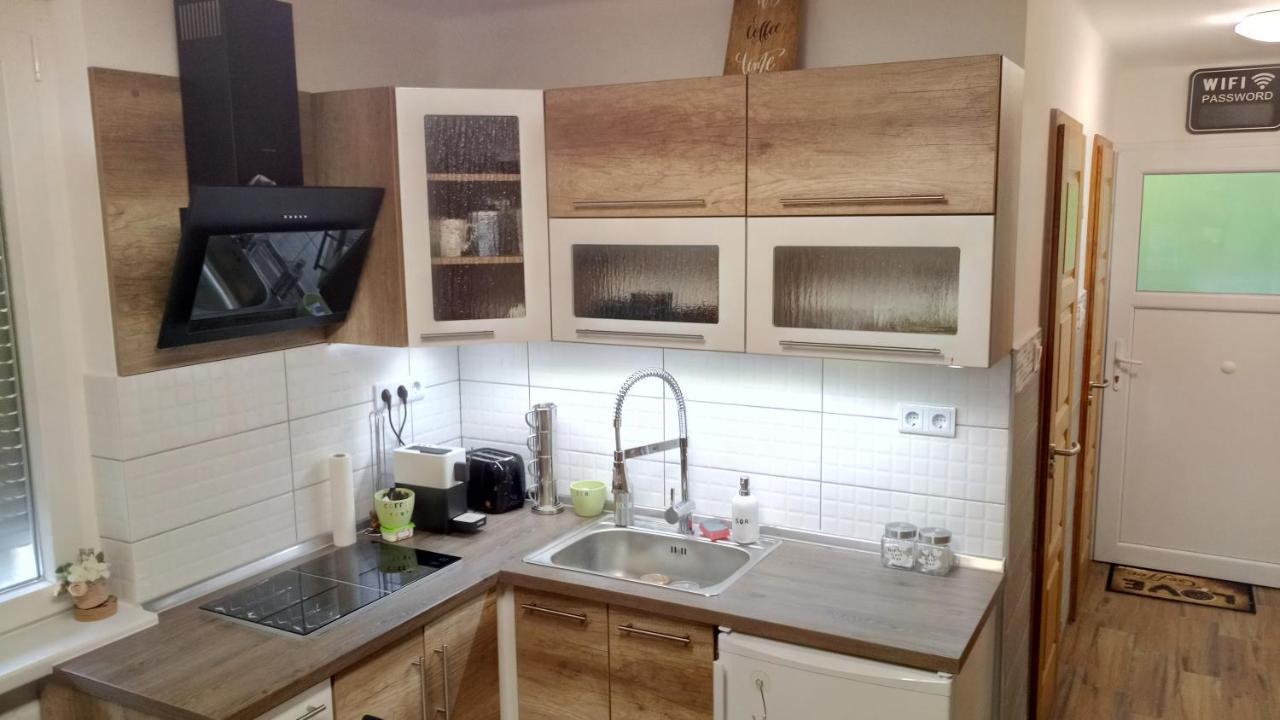Orosháza Golden Apartman מראה חיצוני תמונה