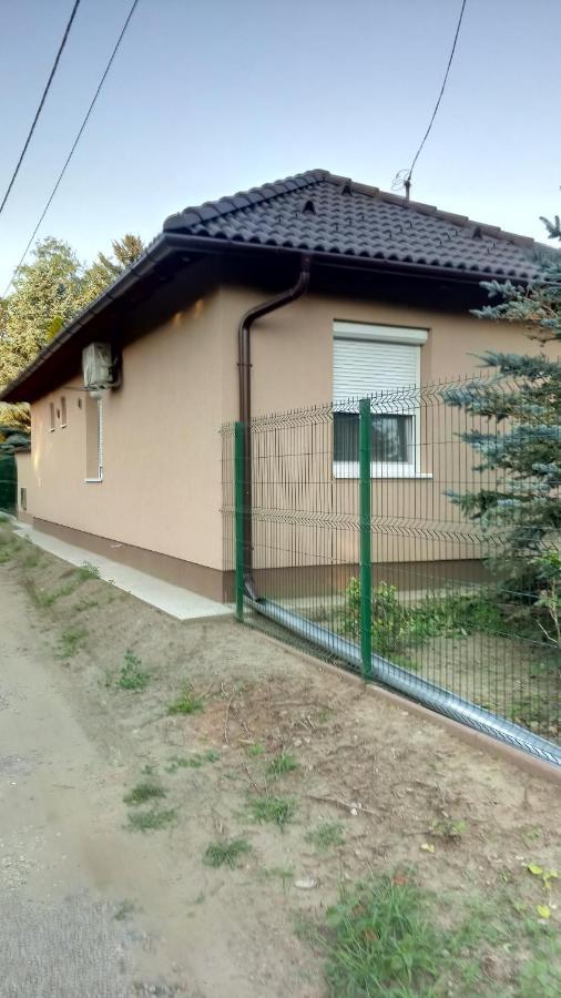 Orosháza Golden Apartman מראה חיצוני תמונה
