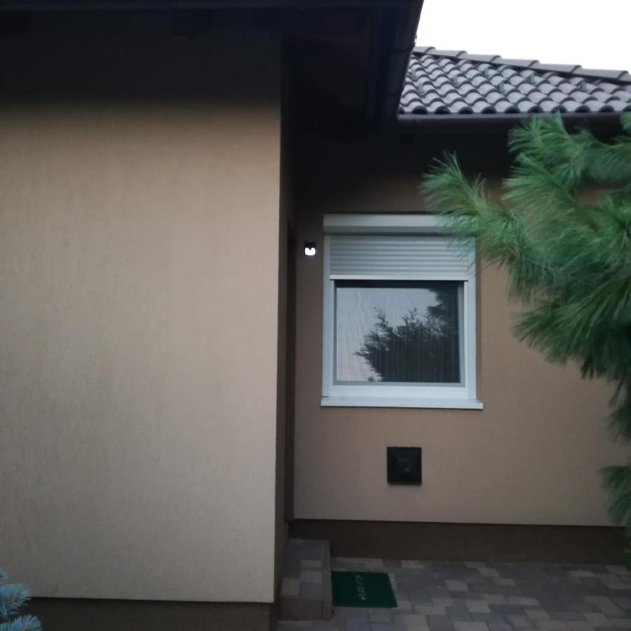 Orosháza Golden Apartman מראה חיצוני תמונה