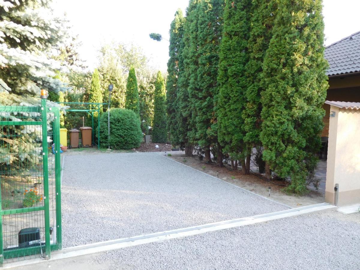 Orosháza Golden Apartman מראה חיצוני תמונה