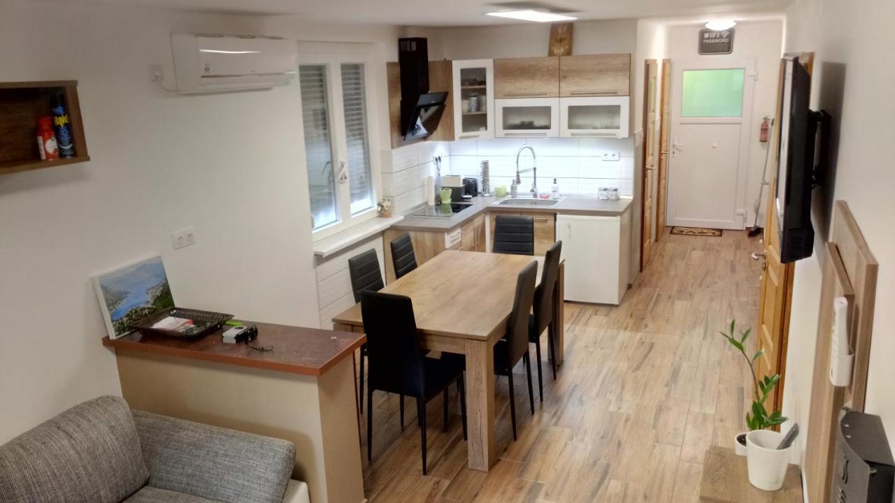 Orosháza Golden Apartman מראה חיצוני תמונה