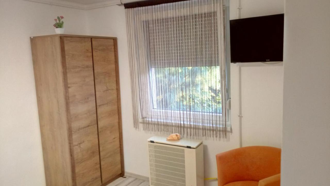 Orosháza Golden Apartman מראה חיצוני תמונה