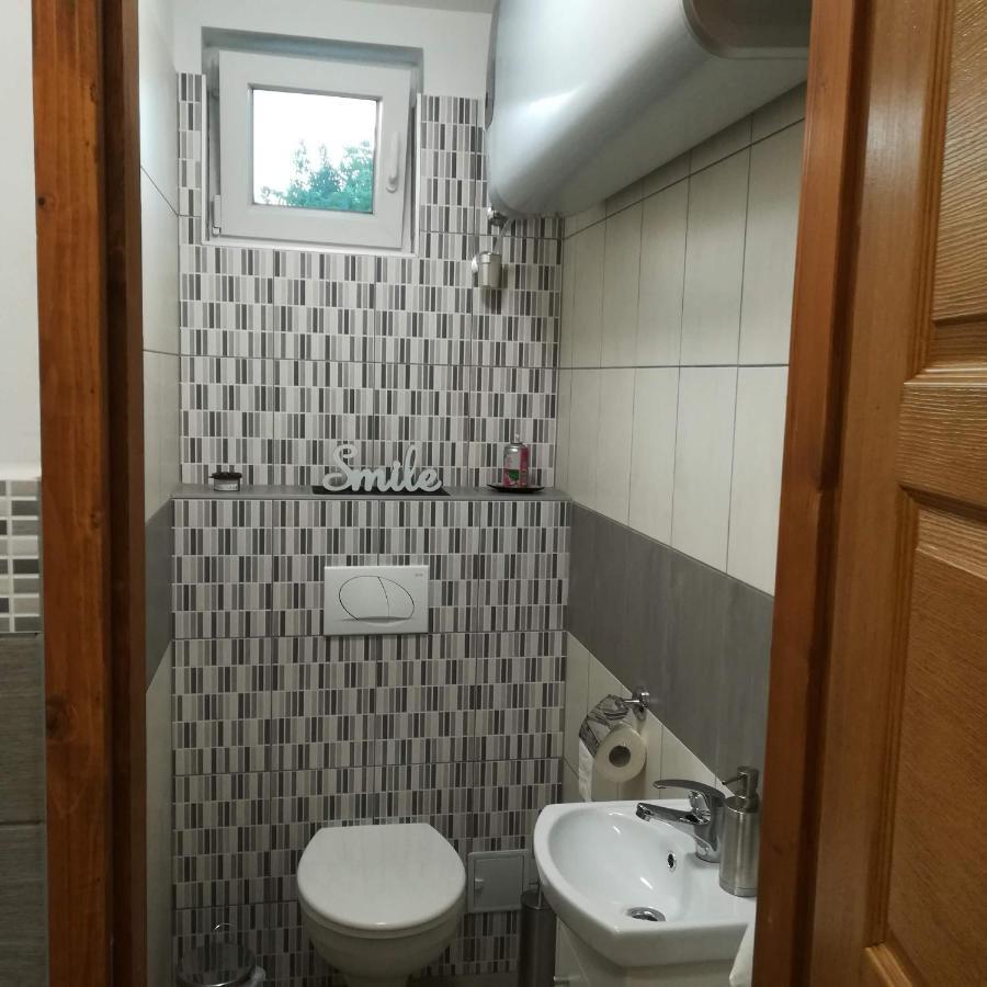 Orosháza Golden Apartman מראה חיצוני תמונה