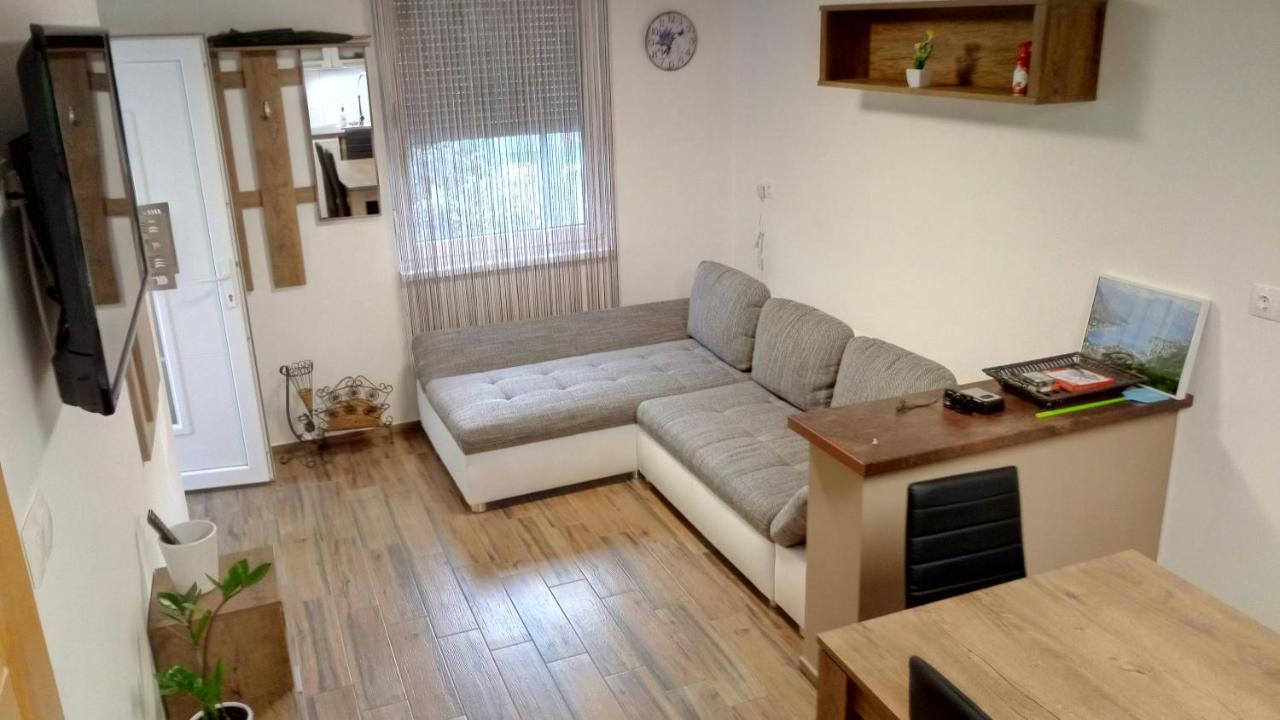 Orosháza Golden Apartman מראה חיצוני תמונה