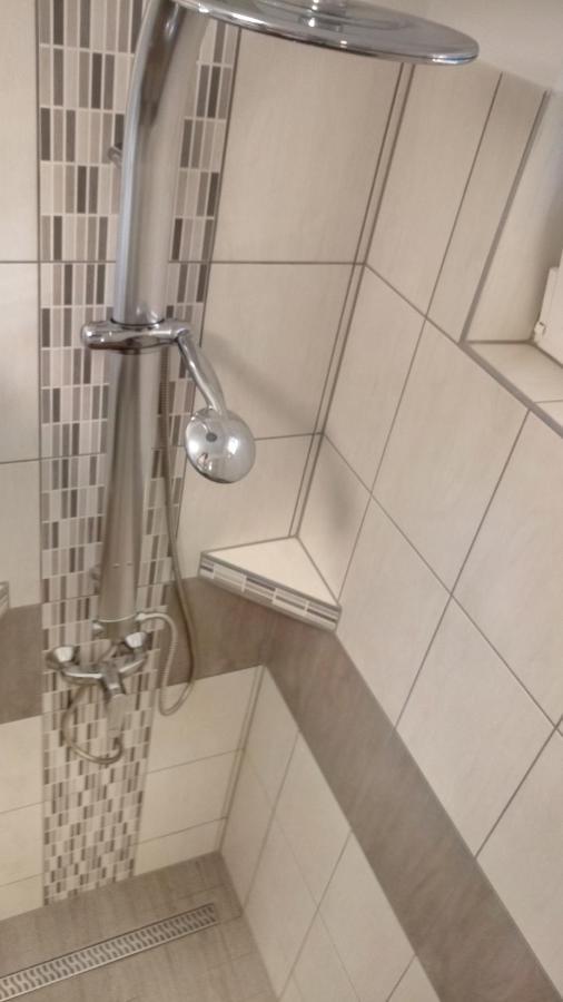 Orosháza Golden Apartman מראה חיצוני תמונה